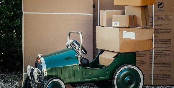 package-1511683_6401-640x300